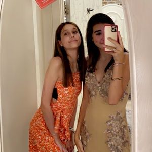 Meet your Posher, Eleanor